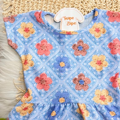 Conj. Blusa Flores Tipo Crochê e Short em Linho - Azul e Rosa